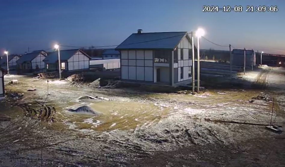 Включили наружное освещение в КП Баварии Парк